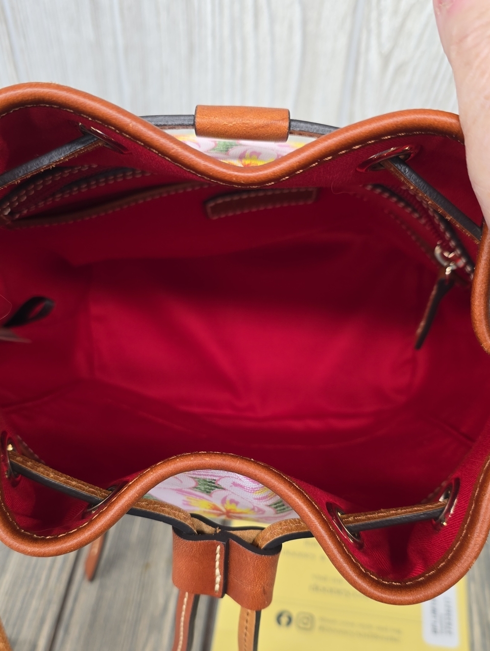 NEW Dooney & Bourke Drawstring Shoulderbag - Picture 6 of 9